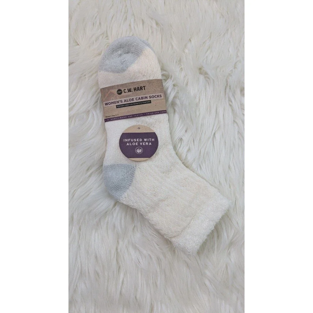 C.W. Hart Women's Aloe Cabin Socks 4-Pack Fuzzy Cozy Winter Warm Fair Isle Crew
